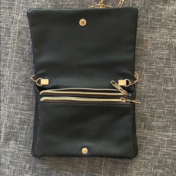 Deena & Ozzy crossbody purse - Picture 3 of 4